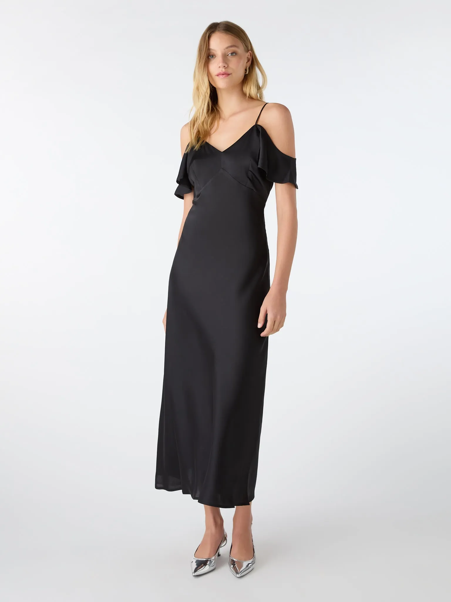 Anthia Drop Shoulder Midi Dress in Black