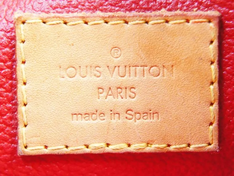 Authentic Pre-owned Louis Vuitton Vernis Pomme D'amour Red Pochette Cosmetic Pouch Bag M91496 200104