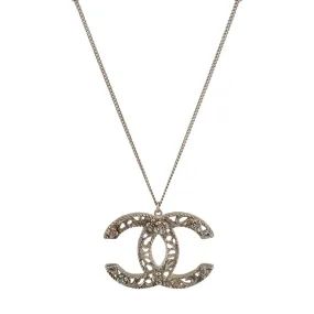 B14 A Large CC Silver Necklace