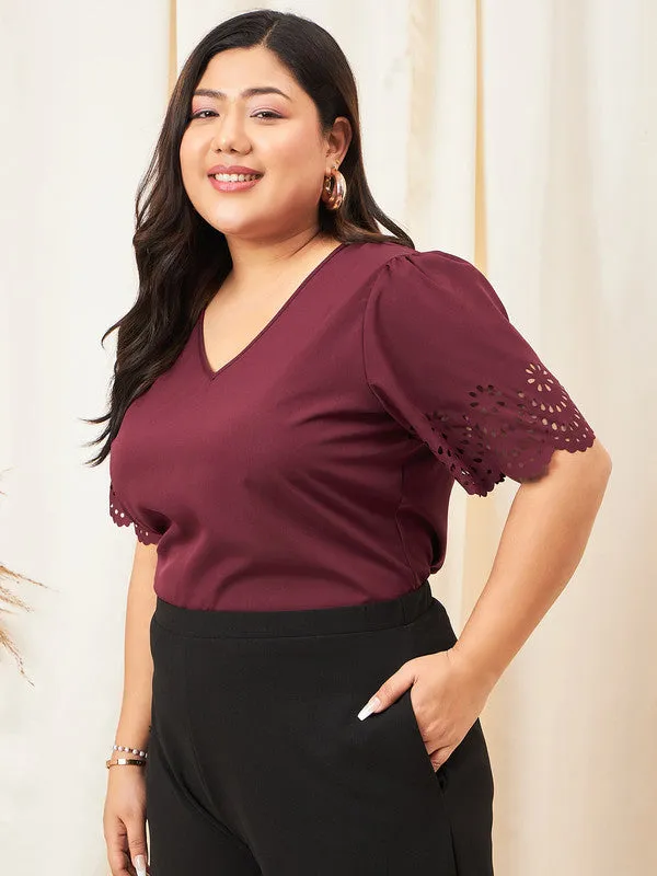 Berrylush Curve Maroon Solid V-Neck Short Sleeves Regular Top