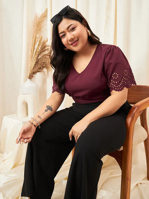 Berrylush Curve Maroon Solid V-Neck Short Sleeves Regular Top