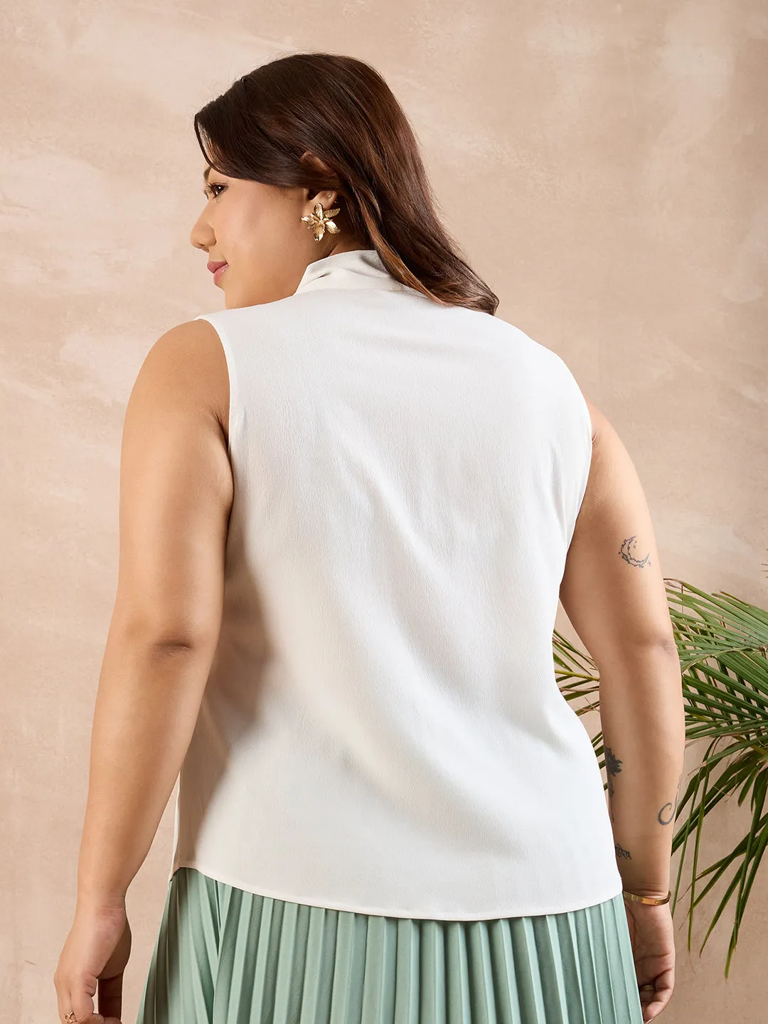 Berrylush Curve White Solid Tie-Up Neck Sleeveless Regular Top