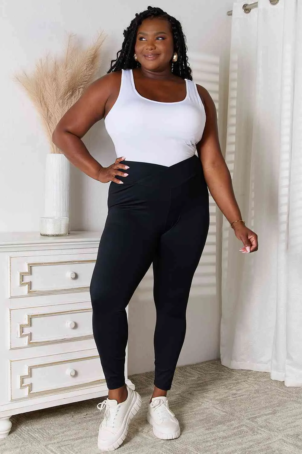 Black V-Waistband Sports Leggings