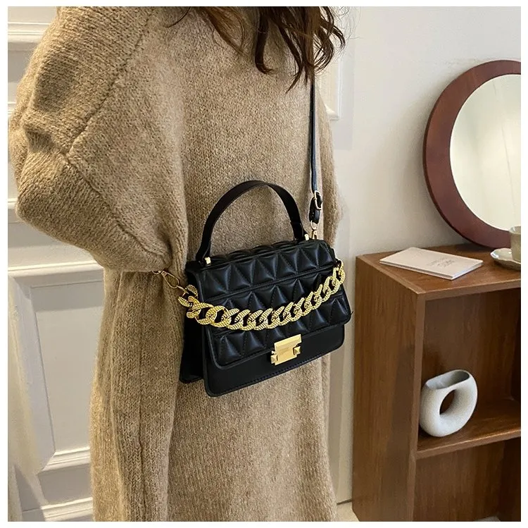 Chain Design Rhombus Embossing Solid Color Crossbody Bag