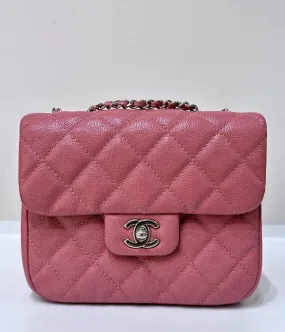 CHANEL Caviar Quilted Small Urban Companion Flap Pink