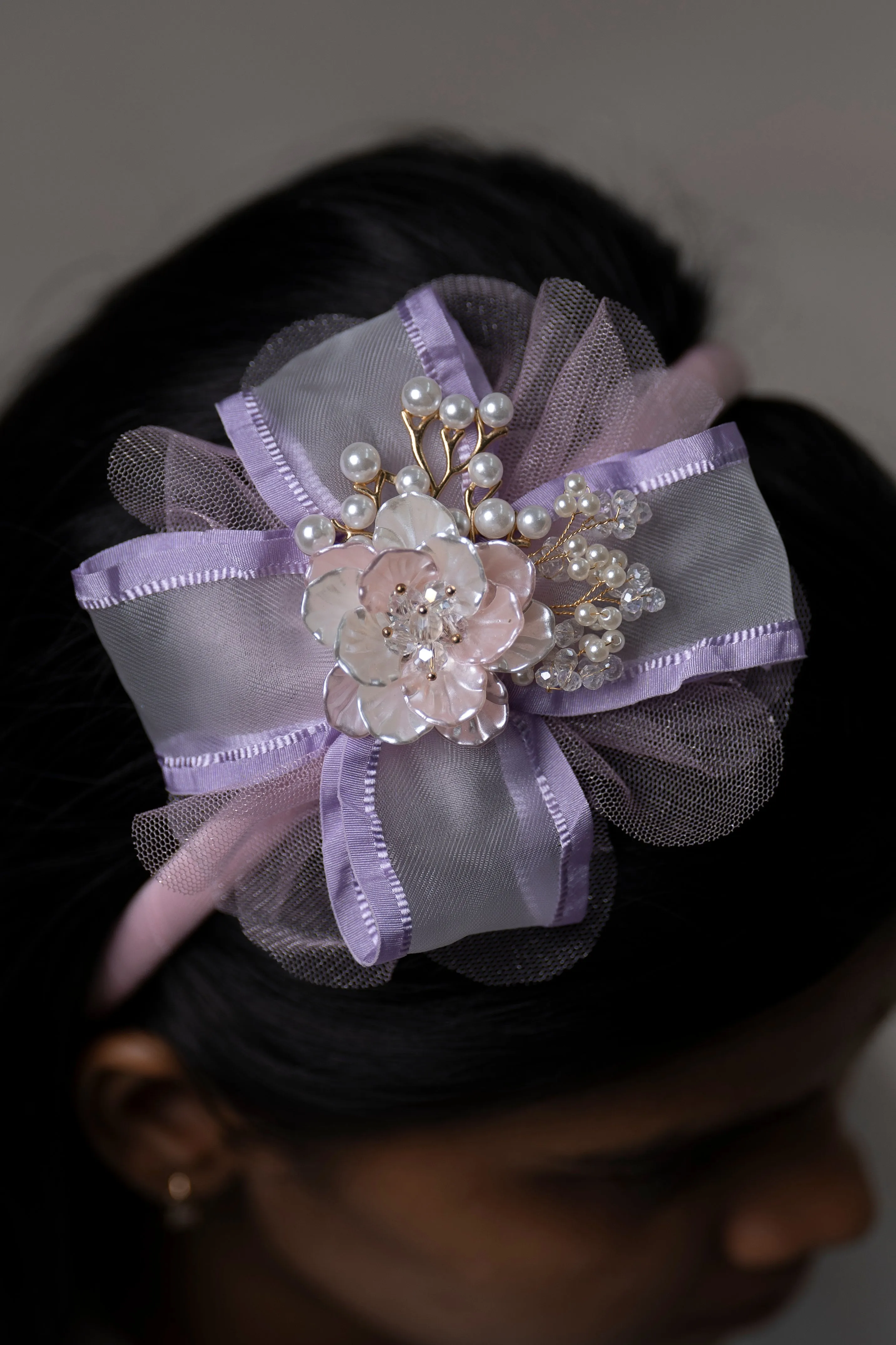 Elegant Lavender Pearl Floral Hairbow with Tulle and Satin Accents