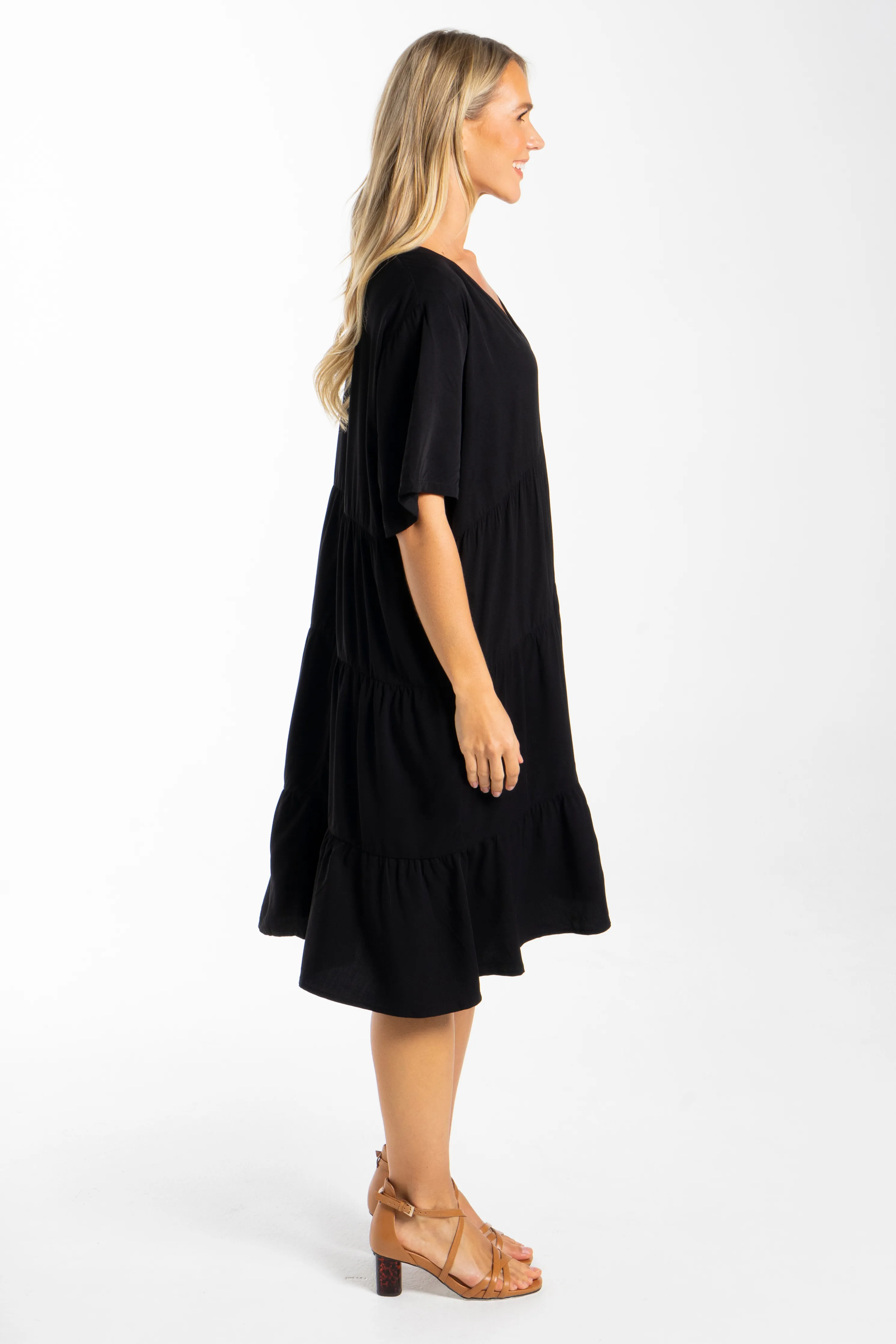 FINAL SALE Chic Dress in Black