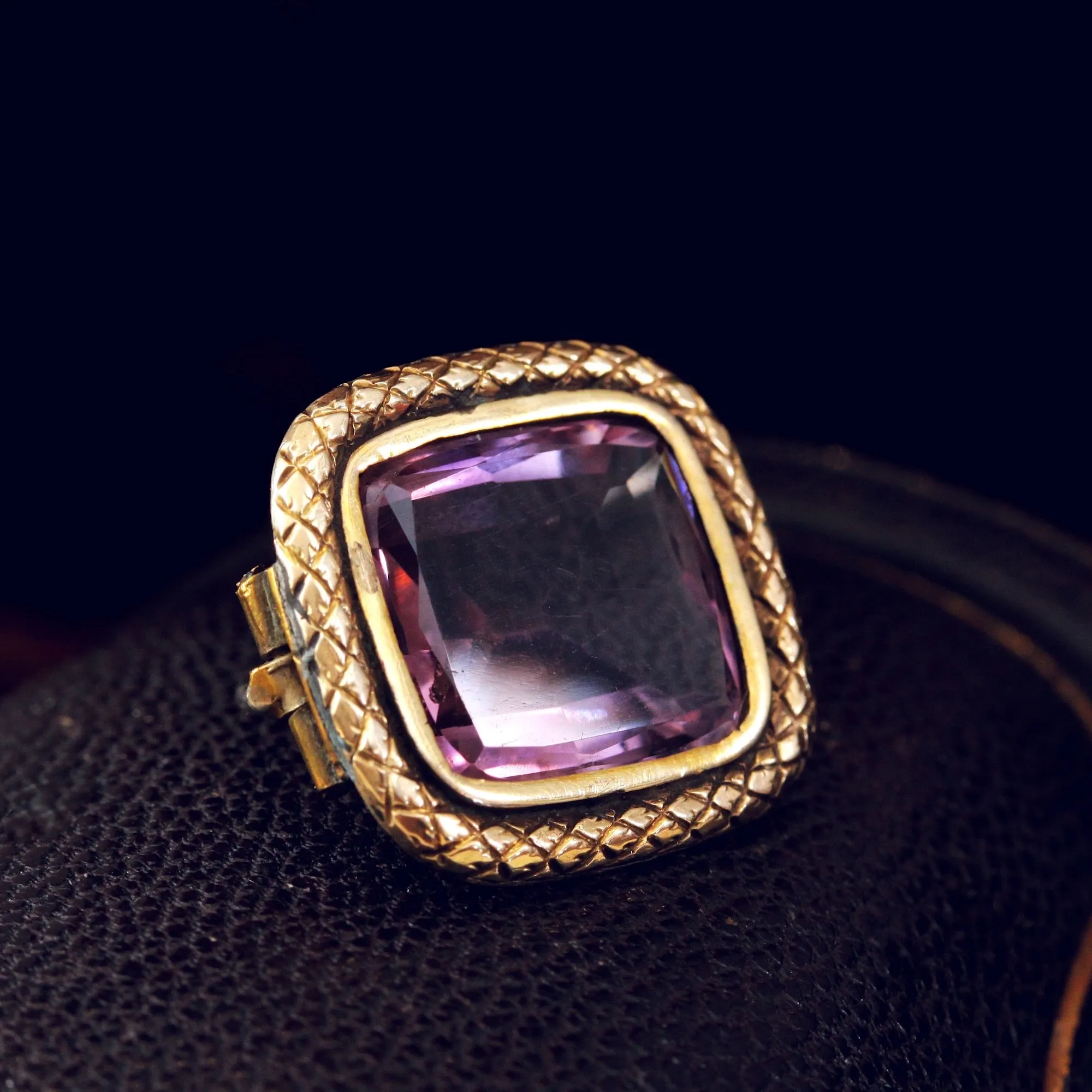 Georgian Amethyst Lace Pin