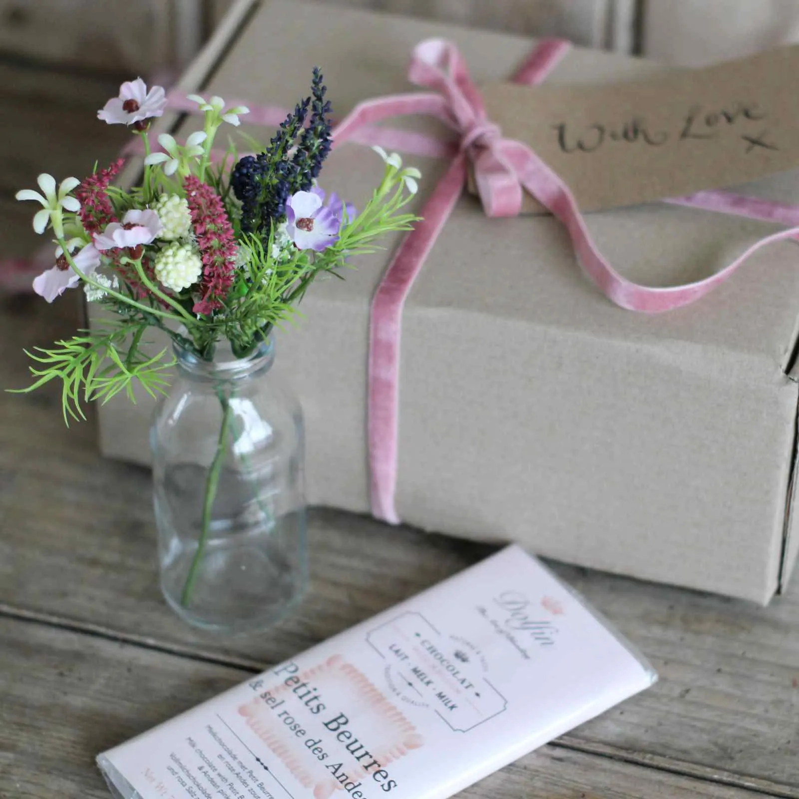 Gift Box - Wild Flower Posy