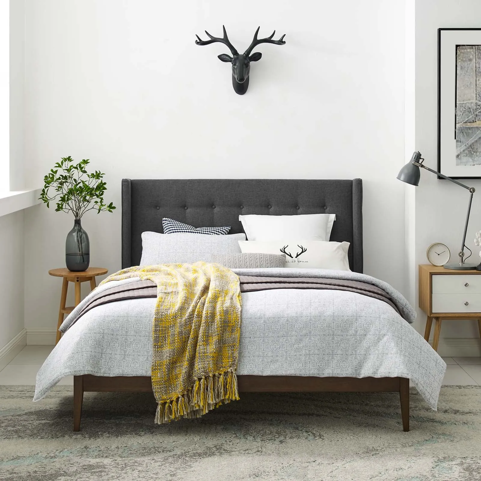 Hadley Wingback Upholstered Polyester Fabric Platform Bed