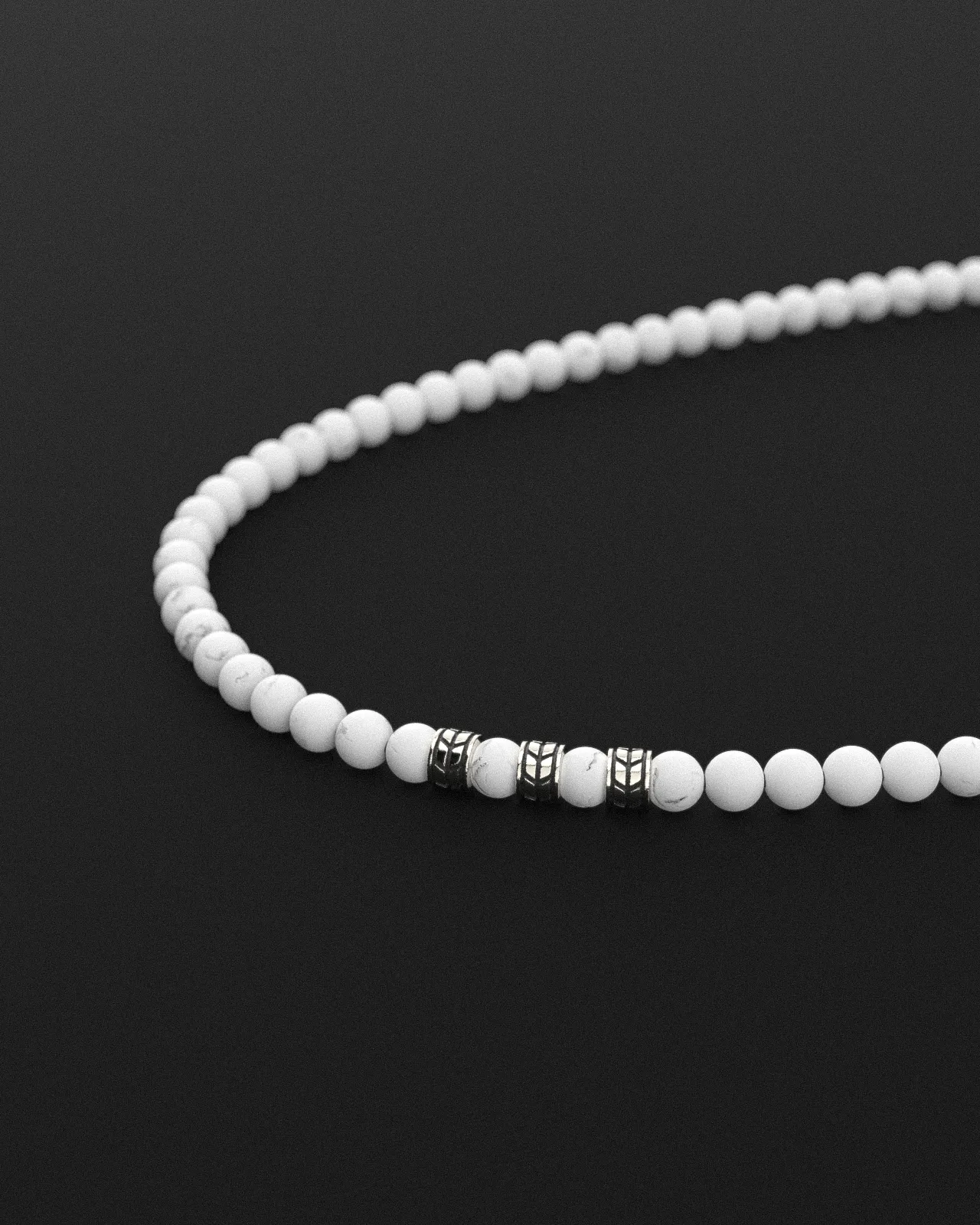 Howlite Necklace 8mm | Royale