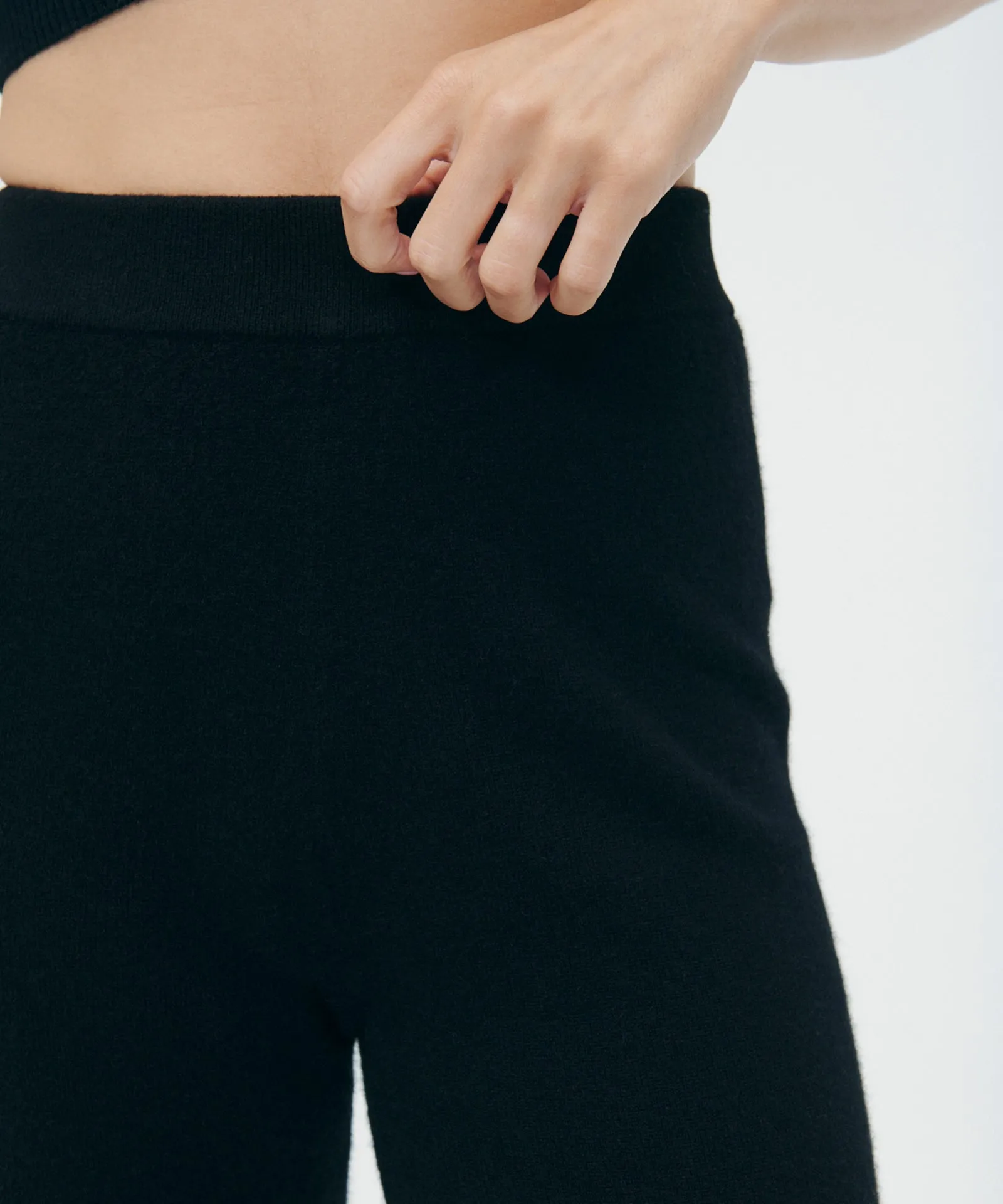 Signature Cashmere Cropped Pant