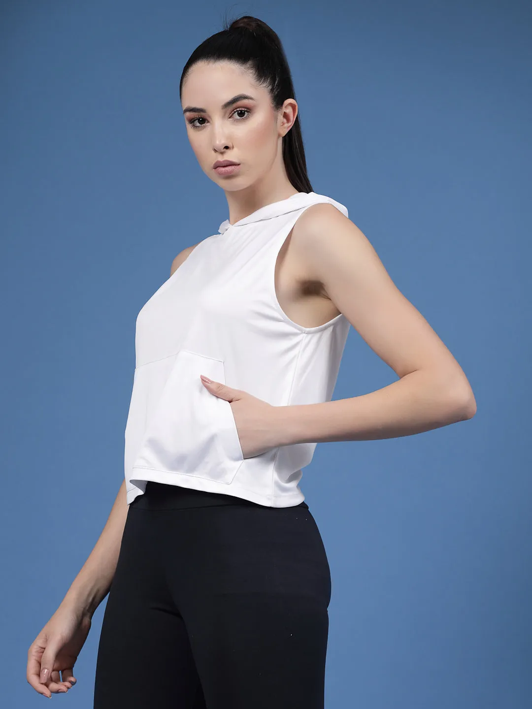 Solid Sleeveless Round Neck Slim Fit Women Active Wear Crop Top