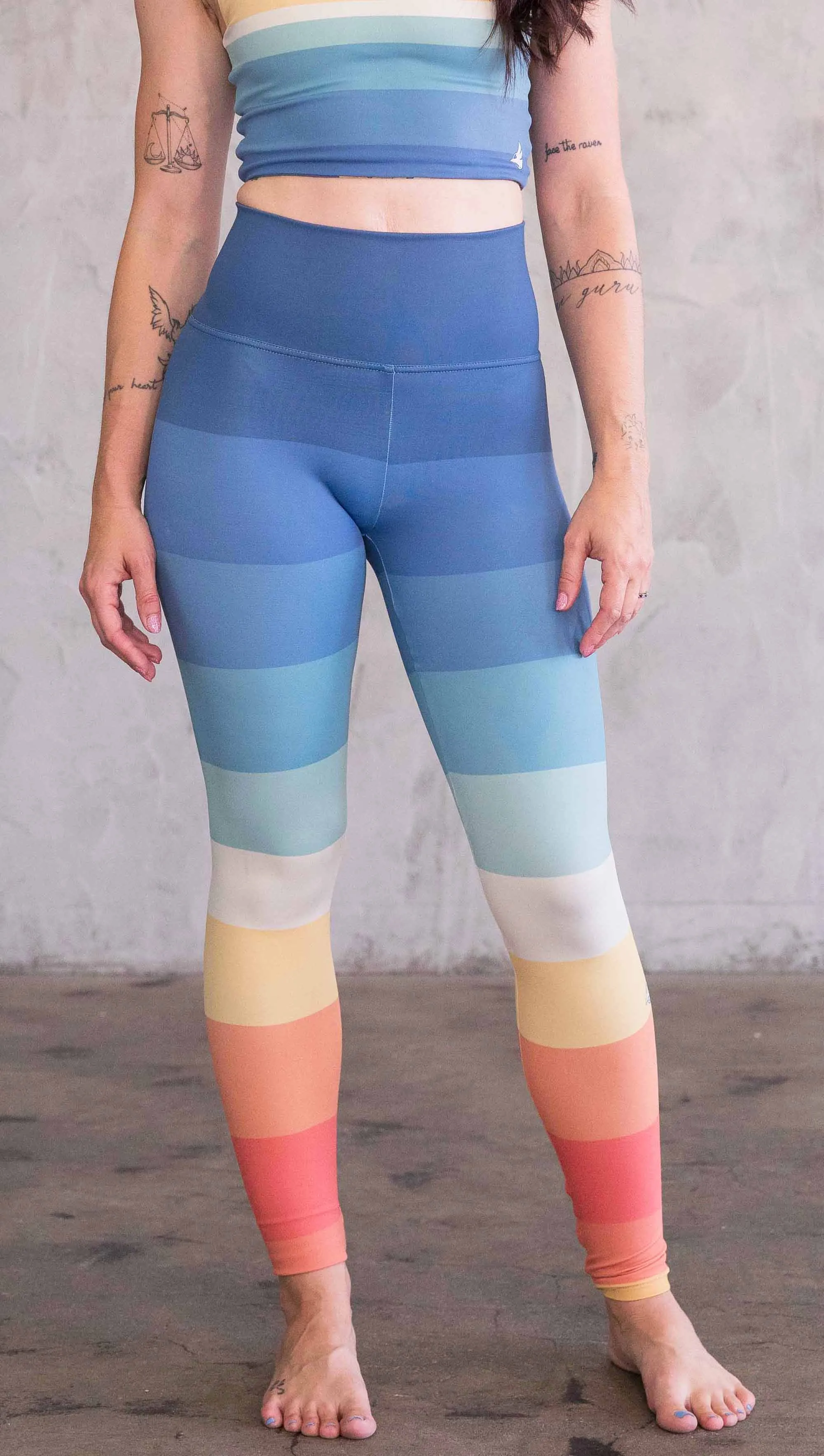 Vintage Rainbow - Athleisure Leggings